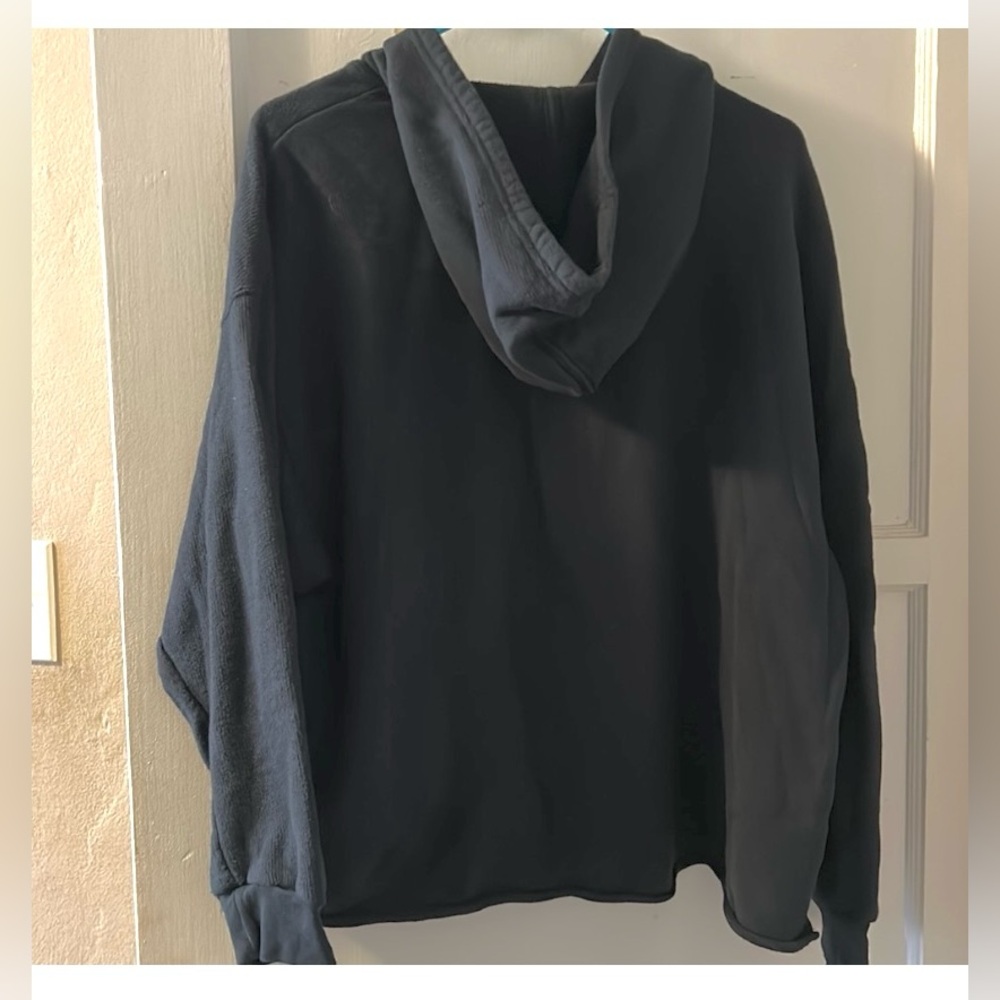 Nike Black Yoga Hood Sweater Sweatshirt - Picture 3 of 9